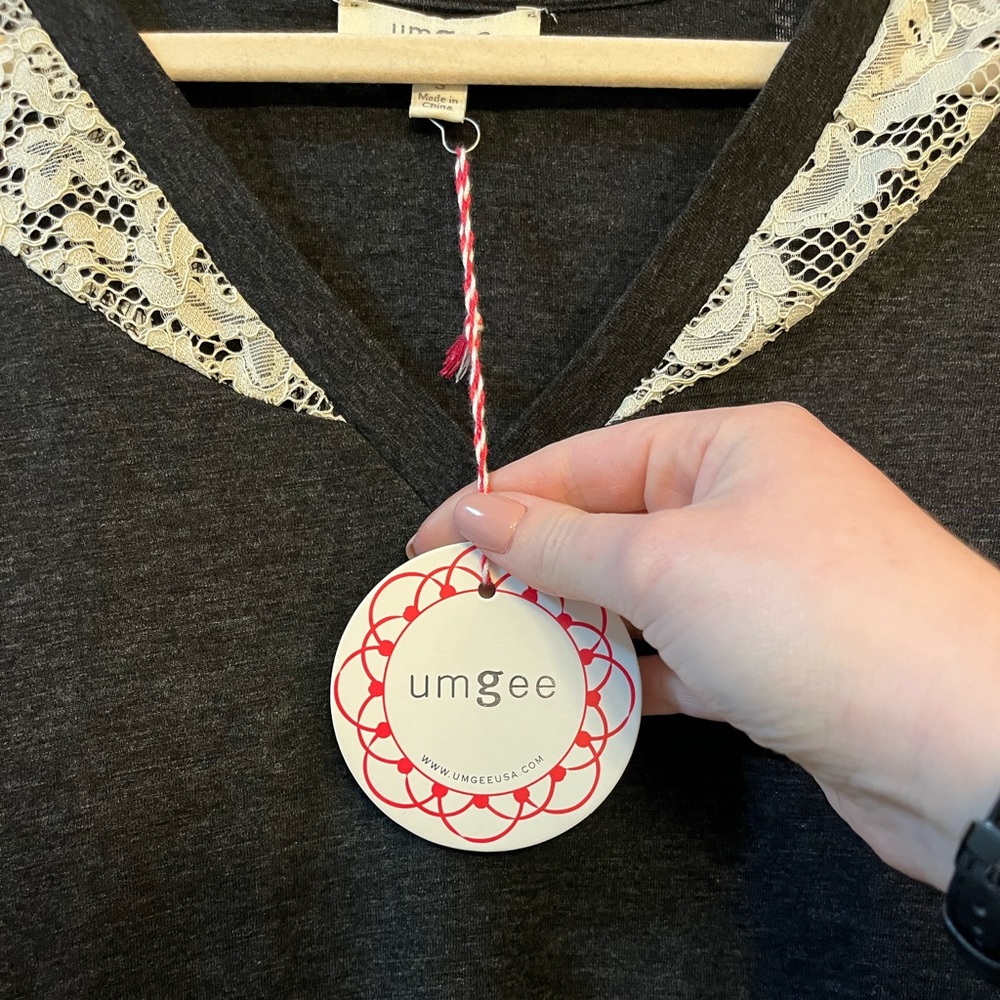 NWT Umgee Grey T Shirt with Lace Size S - Picture 4 of 11
